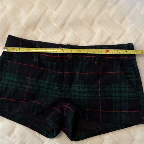 Abercrombie & Fitch Green and Navy Plaid Shorts size 25 - Picture 5 of 8